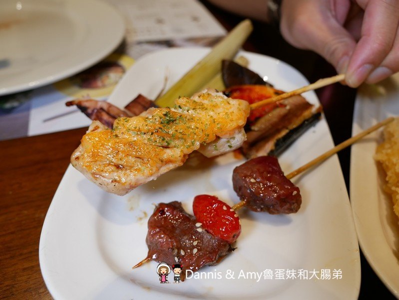 《新竹吃到飽餐廳推薦》芙洛麗飯店食譜自助百匯BUFFET,各國料理200多道菜色任你選。手沖和牛牛肉湯,現點現做肋眼牛排,炙燒握壽司,櫻桃鴨,鮑魚海鮮粥,舒芙蕾,暢飲海尼根生啤酒︱聚餐尾牙春酒快點訂起來(影片)