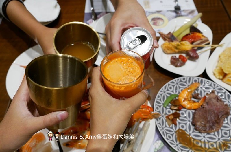 《新竹吃到飽餐廳推薦》芙洛麗飯店食譜自助百匯BUFFET,各國料理200多道菜色任你選。手沖和牛牛肉湯,現點現做肋眼牛排,炙燒握壽司,櫻桃鴨,鮑魚海鮮粥,舒芙蕾,暢飲海尼根生啤酒︱聚餐尾牙春酒快點訂起來(影片)