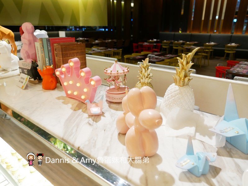 《新竹吃到飽餐廳推薦》芙洛麗飯店食譜自助百匯BUFFET,各國料理200多道菜色任你選。手沖和牛牛肉湯,現點現做肋眼牛排,炙燒握壽司,櫻桃鴨,鮑魚海鮮粥,舒芙蕾,暢飲海尼根生啤酒︱聚餐尾牙春酒快點訂起來(影片)