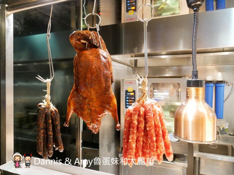 《新竹吃到飽餐廳推薦》芙洛麗飯店食譜自助百匯BUFFET,各國料理200多道菜色任你選。手沖和牛牛肉湯,現點現做肋眼牛排,炙燒握壽司,櫻桃鴨,鮑魚海鮮粥,舒芙蕾,暢飲海尼根生啤酒︱聚餐尾牙春酒快點訂起來(影片)