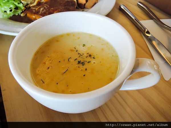 [吃喝]都市裡的小農森林～青木和洋食彩AOKI。