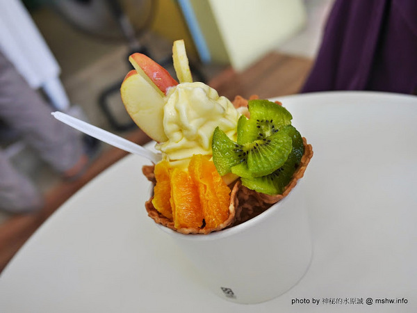 S3 霜淇淋：【食記】彰化Soft Serve Shop S3霜淇淋&茶飲@孔廟文福公園&八卦山 : 用料紮實, 當日現做的手工甜筒冰淇淋!!