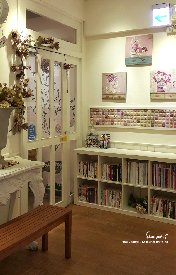 Oyami cafe:【複合式餐廳】西門町下午茶首選 夢幻少女系法式鄉村 Oyami Caf'e