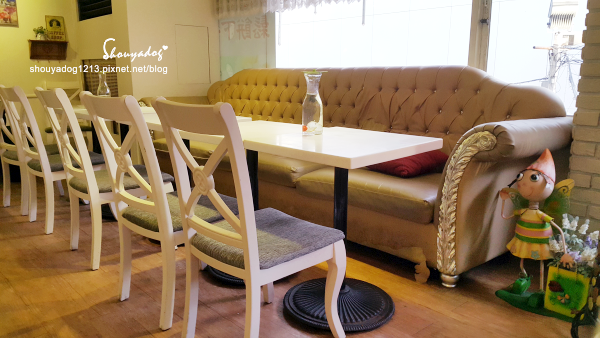 Oyami cafe:【複合式餐廳】西門町下午茶首選 夢幻少女系法式鄉村 Oyami Caf'e