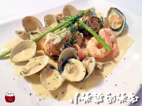 【捷運忠孝新生站│華山文創園區】Deja Vu 互動式音樂魔幻餐廳~魔術♠音樂♪穿越時空的異想國度~♫