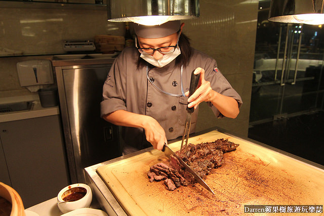 『高雄市鹽埕區』城市商旅高雄真愛館-魅麗海 海鮮百匯廳★海霸王集團吃到飽餐廳/鄰近駁二藝術特區