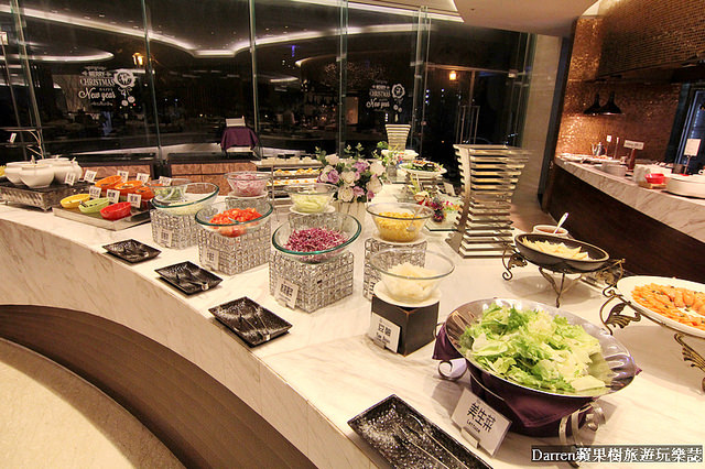 『高雄市鹽埕區』城市商旅高雄真愛館-魅麗海 海鮮百匯廳★海霸王集團吃到飽餐廳/鄰近駁二藝術特區