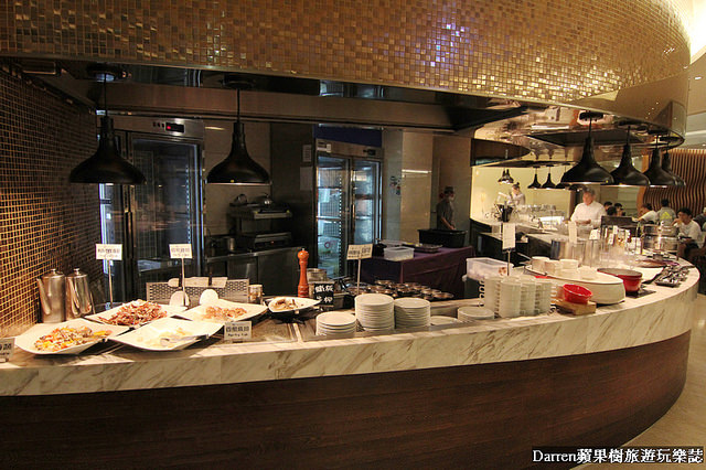 『高雄市鹽埕區』城市商旅高雄真愛館-魅麗海 海鮮百匯廳★海霸王集團吃到飽餐廳/鄰近駁二藝術特區