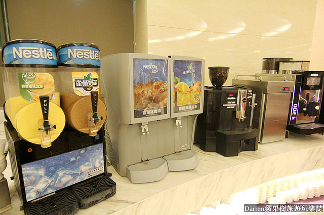 『高雄市鹽埕區』城市商旅高雄真愛館-魅麗海 海鮮百匯廳★海霸王集團吃到飽餐廳/鄰近駁二藝術特區