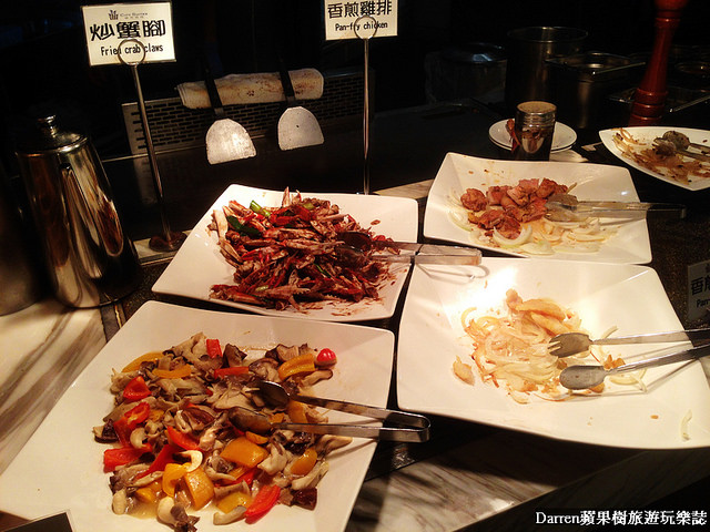 『高雄市鹽埕區』城市商旅高雄真愛館-魅麗海 海鮮百匯廳★海霸王集團吃到飽餐廳/鄰近駁二藝術特區