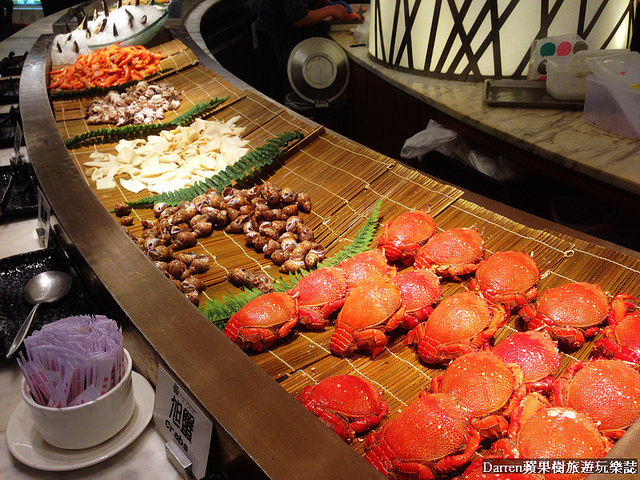 『高雄市鹽埕區』城市商旅高雄真愛館-魅麗海 海鮮百匯廳★海霸王集團吃到飽餐廳/鄰近駁二藝術特區