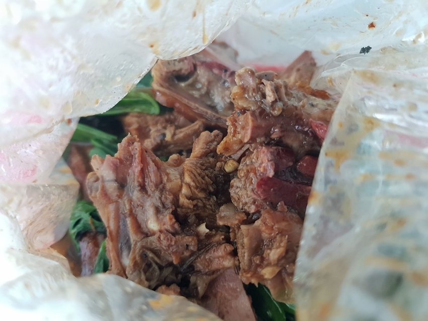 242595.jpg - 【高雄.仁武】仁武烤鴨+古嚴寺超級清幽磁場超棒的寺廟。大殿上充滿著靈氣與能量