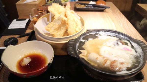 稻禾烏龍麵：【台中美食】現點現做，生菜沙拉吃到飽，稻禾烏龍麵天丼@勤美