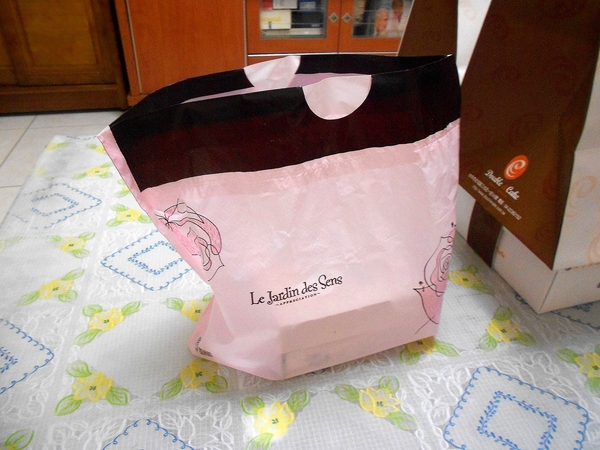 Double & Cake貝可貝樂：Double & Cake 貝可貝樂