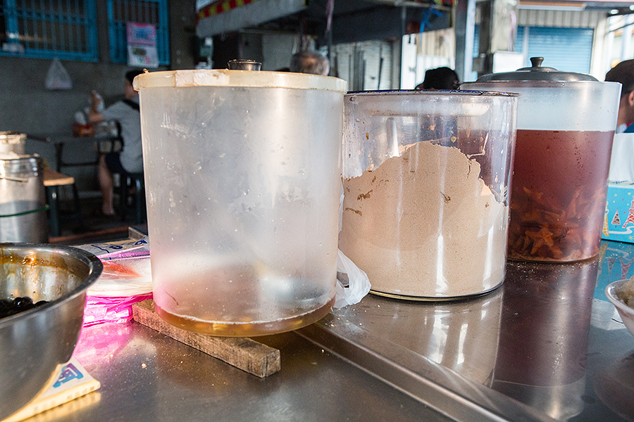 |食|台南小吃三十八 六甲 開立百年的老店 媽祖廟剉冰店