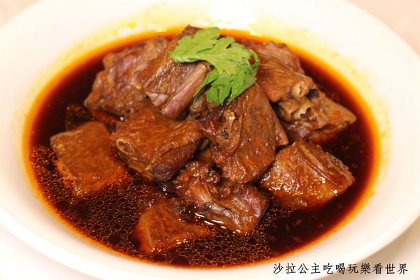 西華飯店-怡園：台北西華‧萬豪酒店2017冠軍鴨『西華飯店-怡園』冰火烤鴨三重奏/捷運中山國中站