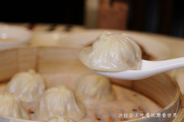 西華飯店-怡園：台北西華‧萬豪酒店2017冠軍鴨『西華飯店-怡園』冰火烤鴨三重奏/捷運中山國中站