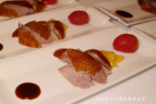 西華飯店-怡園：台北西華‧萬豪酒店2017冠軍鴨『西華飯店-怡園』冰火烤鴨三重奏/捷運中山國中站