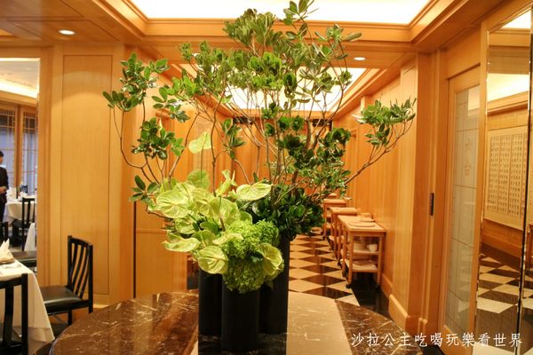 西華飯店-怡園：台北西華‧萬豪酒店2017冠軍鴨『西華飯店-怡園』冰火烤鴨三重奏/捷運中山國中站