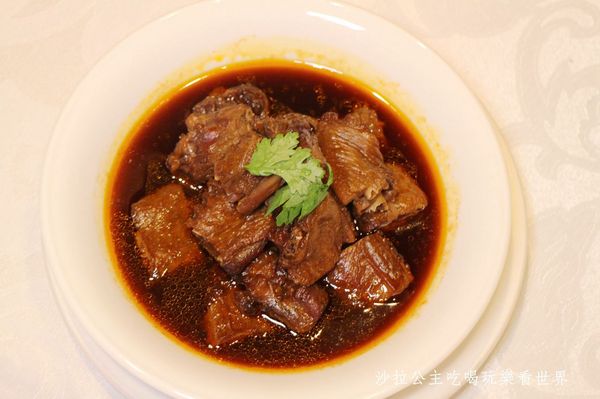 西華飯店-怡園：台北西華‧萬豪酒店2017冠軍鴨『西華飯店-怡園』冰火烤鴨三重奏/捷運中山國中站