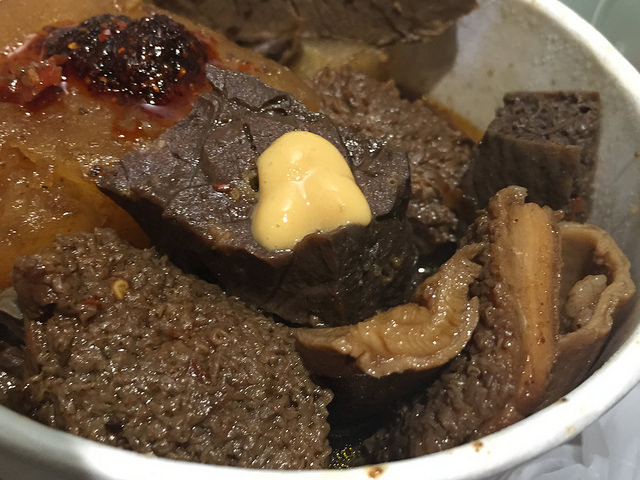 [士林夜市] 十三座牛雜，麻辣牛雜