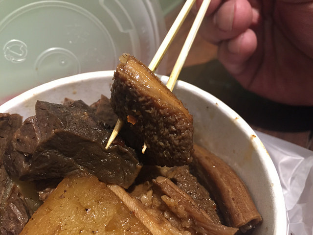 [士林夜市] 十三座牛雜，麻辣牛雜