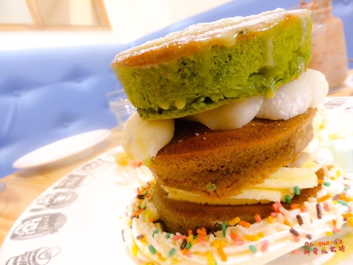 (體驗)[松菸]厚厚的鬆餅也能疊、壯觀驚奇的大份量甜點~疊疊樂 松菸店