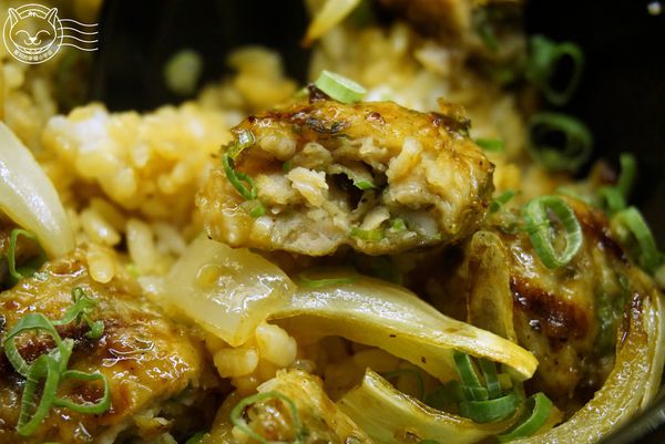 桐 日式燒烤居酒屋 KILI yakitori：【星羽愛美食-台中】7年級小帥哥經營居酒屋，烤肉炸物樣樣精彩，超適合小酌一杯~桐-日式燒烤(KILI yakitori)。