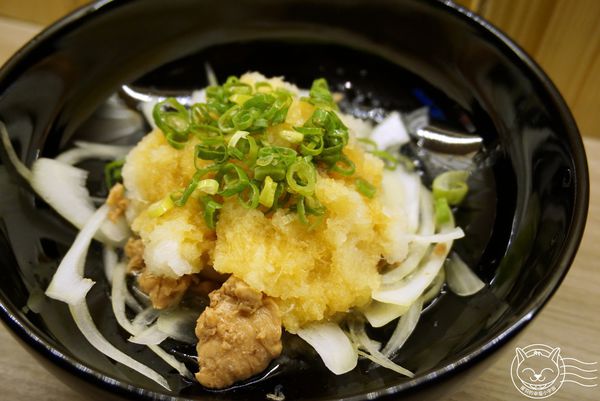 桐 日式燒烤居酒屋 KILI yakitori：【星羽愛美食-台中】7年級小帥哥經營居酒屋，烤肉炸物樣樣精彩，超適合小酌一杯~桐-日式燒烤(KILI yakitori)。