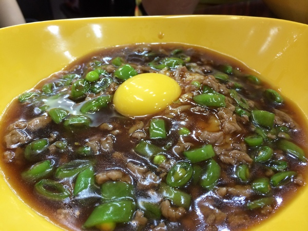 亨運香港茶餐廳：高雄【亨運香港茶餐廳】吃了絕對再訪的茶餐廳 推薦干炒牛肉河粉 原汁柱侯牛腩