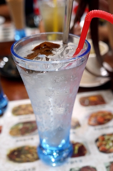 亨運香港茶餐廳：高雄【亨運香港茶餐廳】吃了絕對再訪的茶餐廳 推薦干炒牛肉河粉 原汁柱侯牛腩