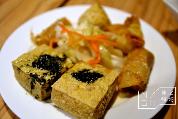 DSC_0045.JPG DSC_0045.JPG