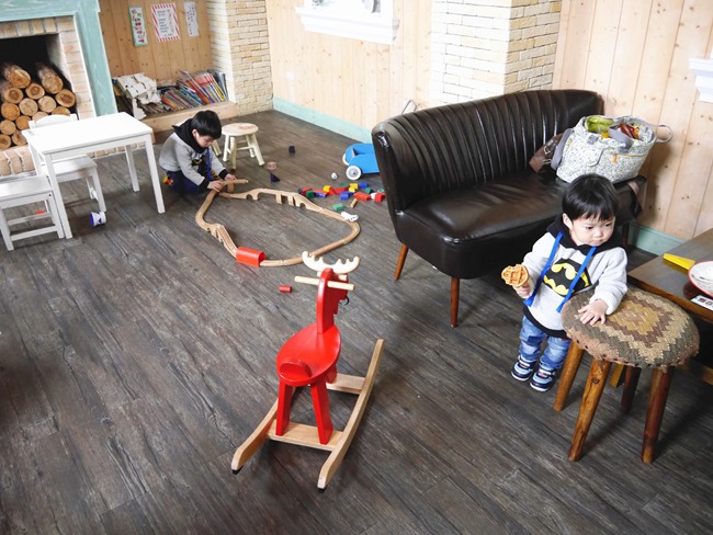 │宜蘭。冬山鄉│71度N庭園咖啡廳。夢幻Tiffany藍歐式洋房親子餐廳 │宜蘭。冬山鄉│71度N庭園咖啡廳。夢幻Tiffany藍歐式洋房親子餐廳