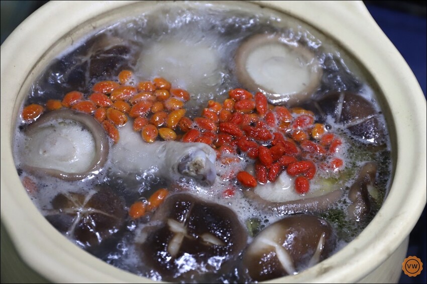 台北市內湖區冬天暖胃、暖心料理分享│香菇雞湯、紹興醉雞