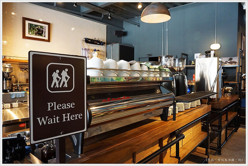 冰河咖啡-等候區-1