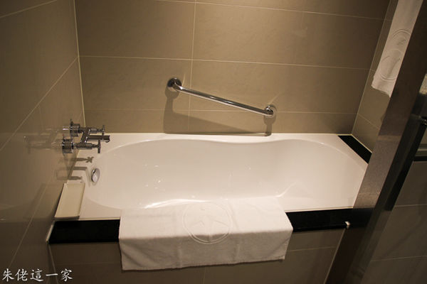 IMG_0165.jpg IMG_0165.jpg