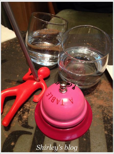 FAVVI Cafe(中山旗艦店):中山站‧ FAVVI Cafe FAVVI Cafe(中山旗艦店):中山站‧ FAVVI Cafe