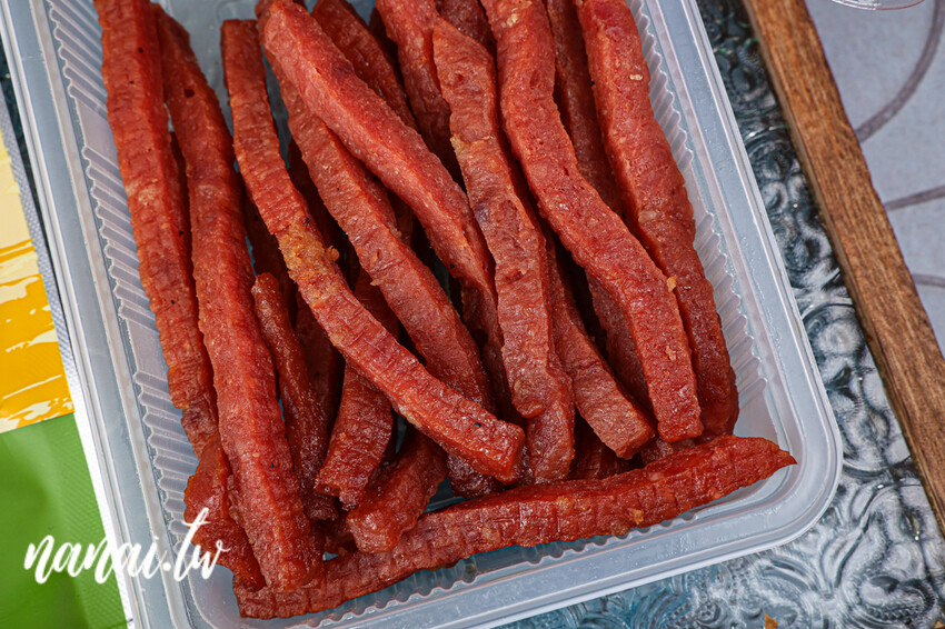 全台只有這賣,別處吃不到！在地50年老店激推酪梨油素肉紙、避風塘手捲肉紙,香酥脆口,好吃到用搶。豐源源味香台中西屯店