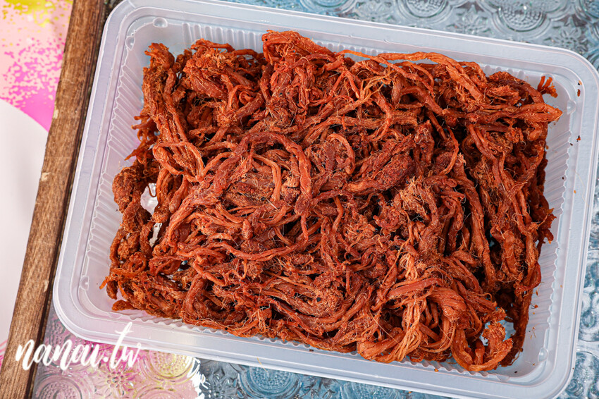 全台只有這賣,別處吃不到！在地50年老店激推酪梨油素肉紙、避風塘手捲肉紙,香酥脆口,好吃到用搶。豐源源味香台中西屯店