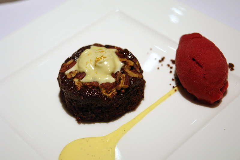 台中美食。MEATGQ橡木炙烤牛排館--牛排教父台中新作