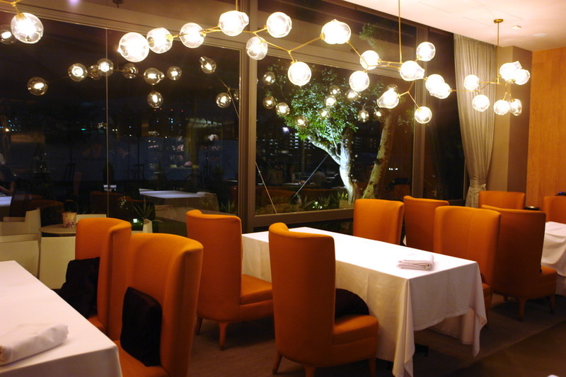 台中美食。MEATGQ橡木炙烤牛排館--牛排教父台中新作