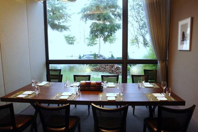 台中美食。MEATGQ橡木炙烤牛排館--牛排教父台中新作