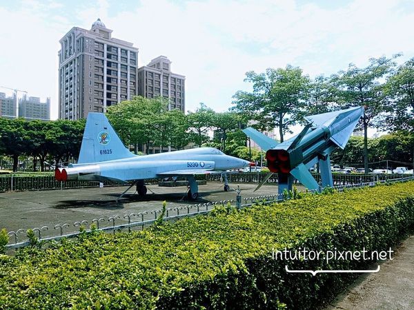 龍潭運動公園戰鬥機1.jpg 龍潭運動公園戰鬥機1.jpg