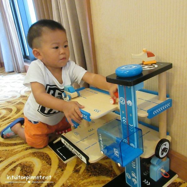 edasky13.jpg edasky13.jpg