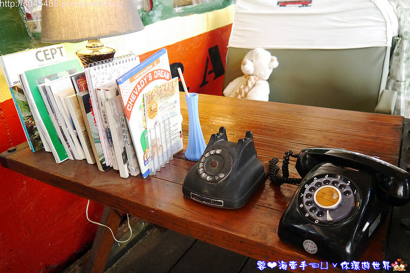 【台南▍親子旅遊】佳里龍貓村(香草驛棧農場)♥像電影中陪龍貓等公車的畫面，活脫脫在現實中上演~