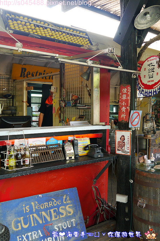 【台南▍親子旅遊】佳里龍貓村(香草驛棧農場)♥像電影中陪龍貓等公車的畫面，活脫脫在現實中上演~