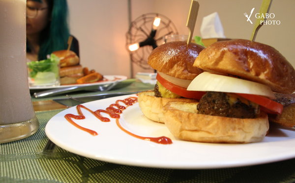 cm20171128___d2ceacb721354a2092259f53256