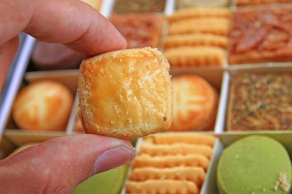 【出遊最佳伴手禮美食】iCookie私房手作-綜合小品禮盒(夏戀)-25宮格10多種口味餅乾