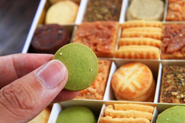 【出遊最佳伴手禮美食】iCookie私房手作-綜合小品禮盒(夏戀)-25宮格10多種口味餅乾