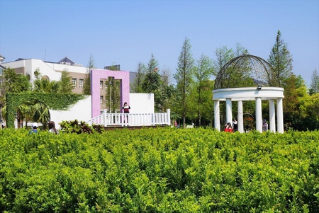 【彰化和美 | 景點】倘佯在浪漫的南法風情莊園♥探索迷宮歐式莊園